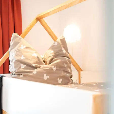 Bunter Hund - Zentrales Apartment, Parkplatz, Wintergarten, Kinderzimmer Apartment Rothenburg ob der Tauber